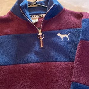 Nice warm Shirt from Pink I Victoria secrets in excellent condition